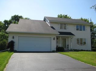 1024 Forest Glen Ct, Burnsville, MN 55337