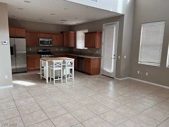 3rd image of 1858 Morro Vista Dr