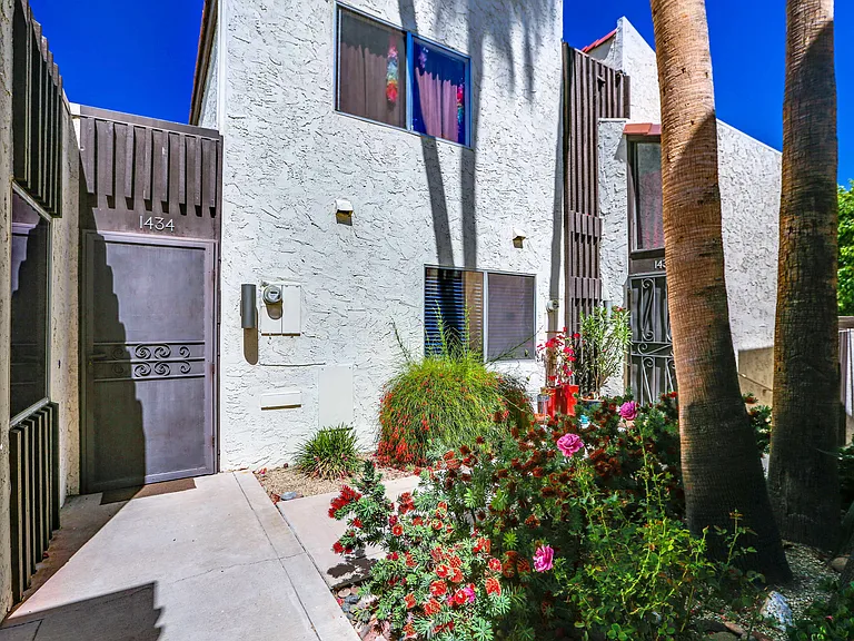 1434 S Camino Real — Photo 26