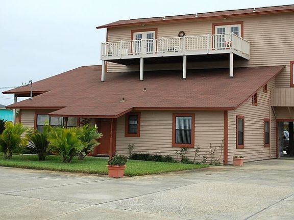 4th image of 912 Largo Dr