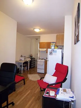 Building Photo - 342 W 88th St #3R