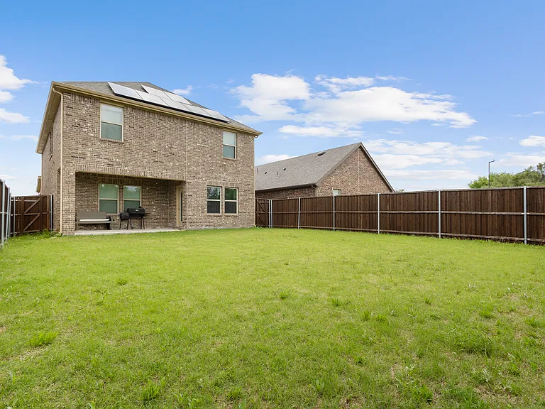 3005 Karsen Ln — Photo 11