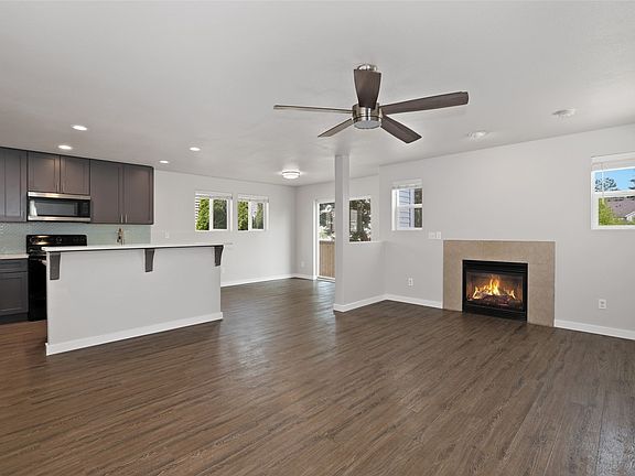4th image of 19027 18th Avenue Ct E