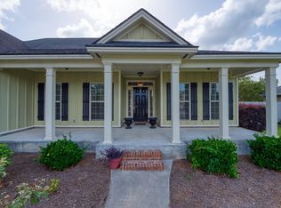 604 Barnside Ln, Hahira, GA 31632
