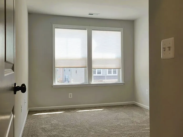 9220 Saint Charles Cir — Photo 15