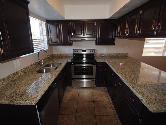 3rd image of 1637 W Helena Dr