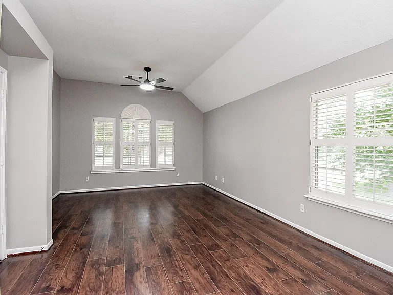 6318 Faulkner Ridge Dr — Photo 18