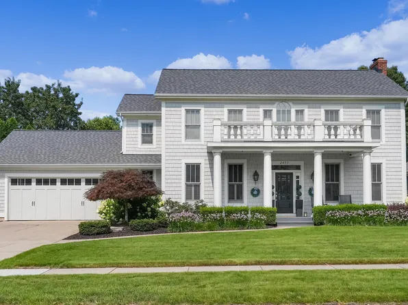 2477 Blackberry Ln NE, Grand Rapids, MI 49525