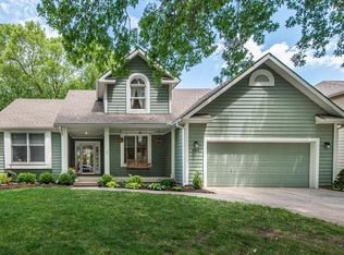 3912 Monterey Pl, Lawrence, KS 66049