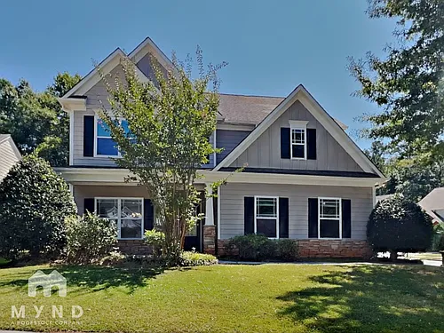 2250 Village Green Dr Photo 1