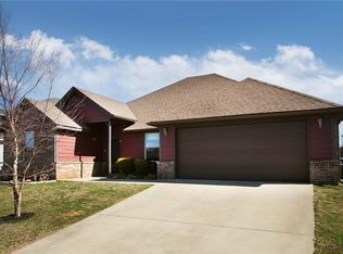 811 SW Pure Globe St, Bentonville, AR 72712