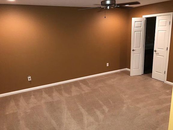 main level - master bedroom