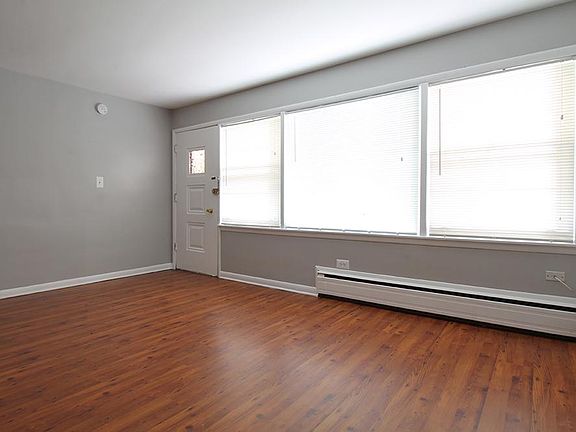 3rd image of 401 Washington Blvd APT D