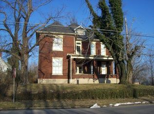 314 N 1st St, Central City, KY 42330