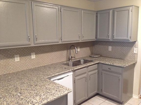 4th image of 8360 Willow Creek Dr