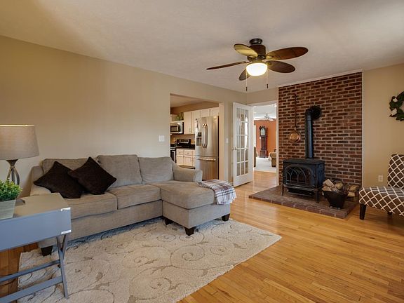 5th image of 1457 Huron Ct