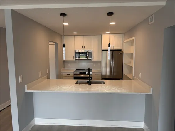 31 Plantation Dr APT 201, Vero Beach, FL 32966