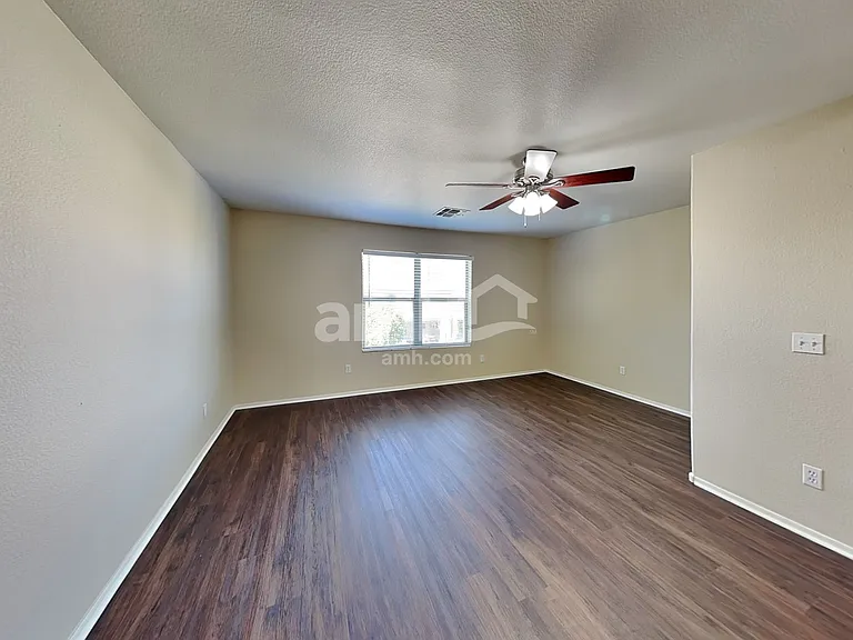 2464 E Westchester Dr — Photo 14