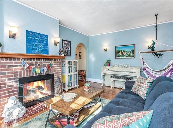 3rd image of 82 Helena Ave