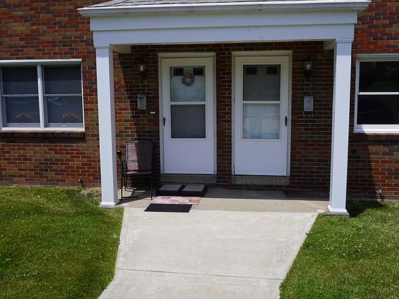 2nd image of 703 Michigan Ave #703