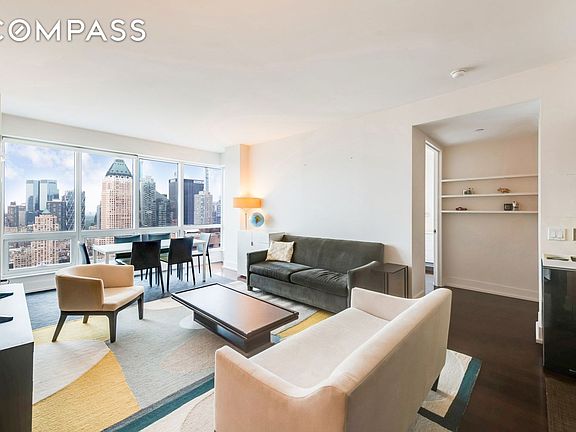 4th image of 350 W 42nd St APT 43C