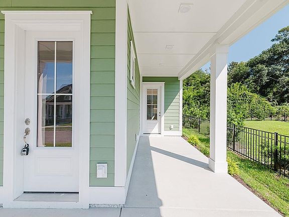 5th image of 1419 Hunters Rest Dr.
