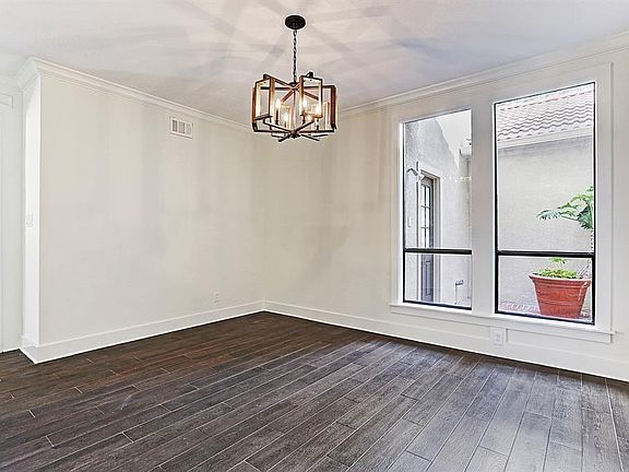5th image of 15743 Tanya Cir