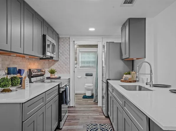 512 Gathings Ave, Covington, TX 76636