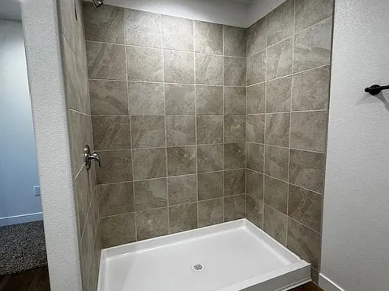 719 S Bellflower Dr — Photo 12