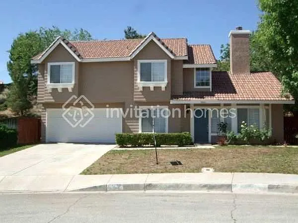 39201 Chalfont Ln — Photo 1