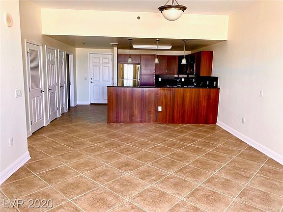 2nd image of 150 Las Vegas Blvd N Unit 1804
