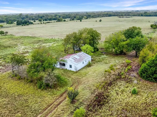 427 County Road 2719, Mabank, TX 75147
