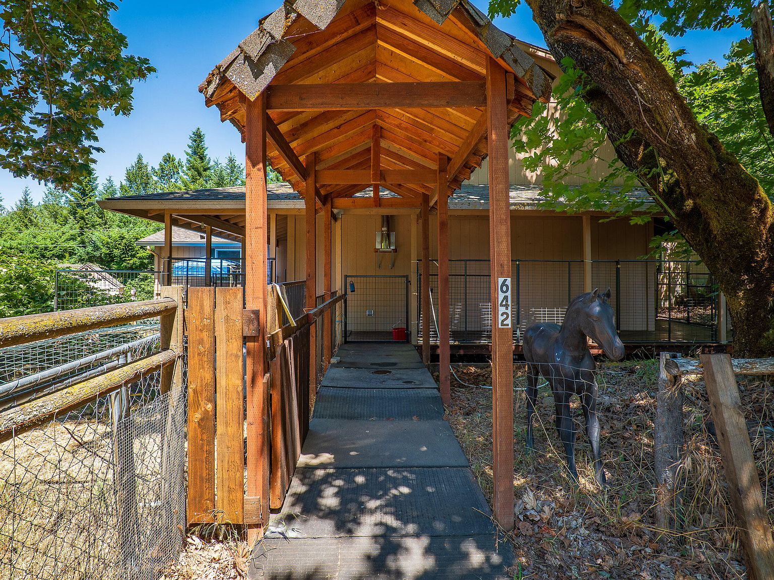 642 Wards Creek Rd, Rogue River, OR 97537 Zillow