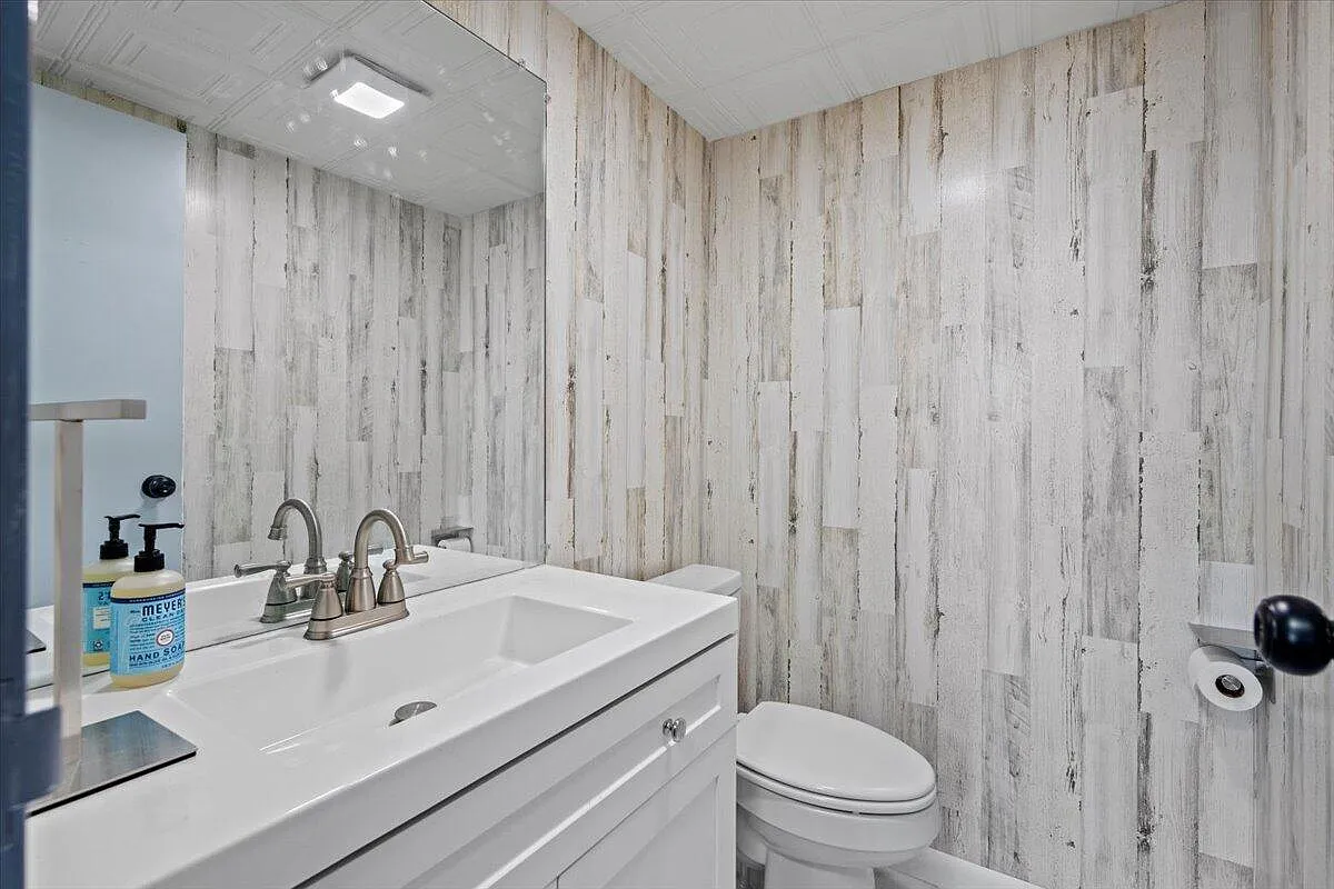 2 bed, 1.5 bath, 806 sqft, $2,200 — Photo 4