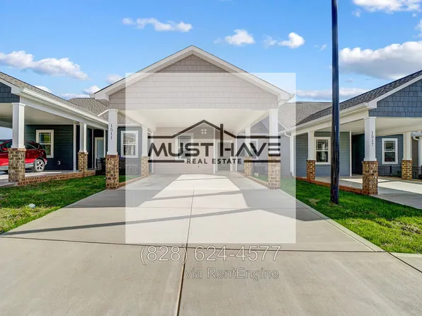 1512 29th St SE, Hickory, NC 28602