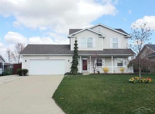 10094 Dove Dr, Freeland, MI 48623