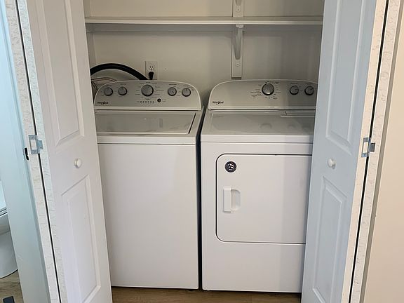3rd image of 2680 Gatewood Cir