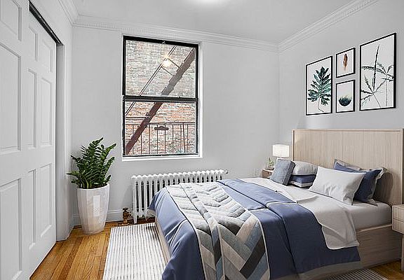 4th image of 102 W 79th St APT 4B