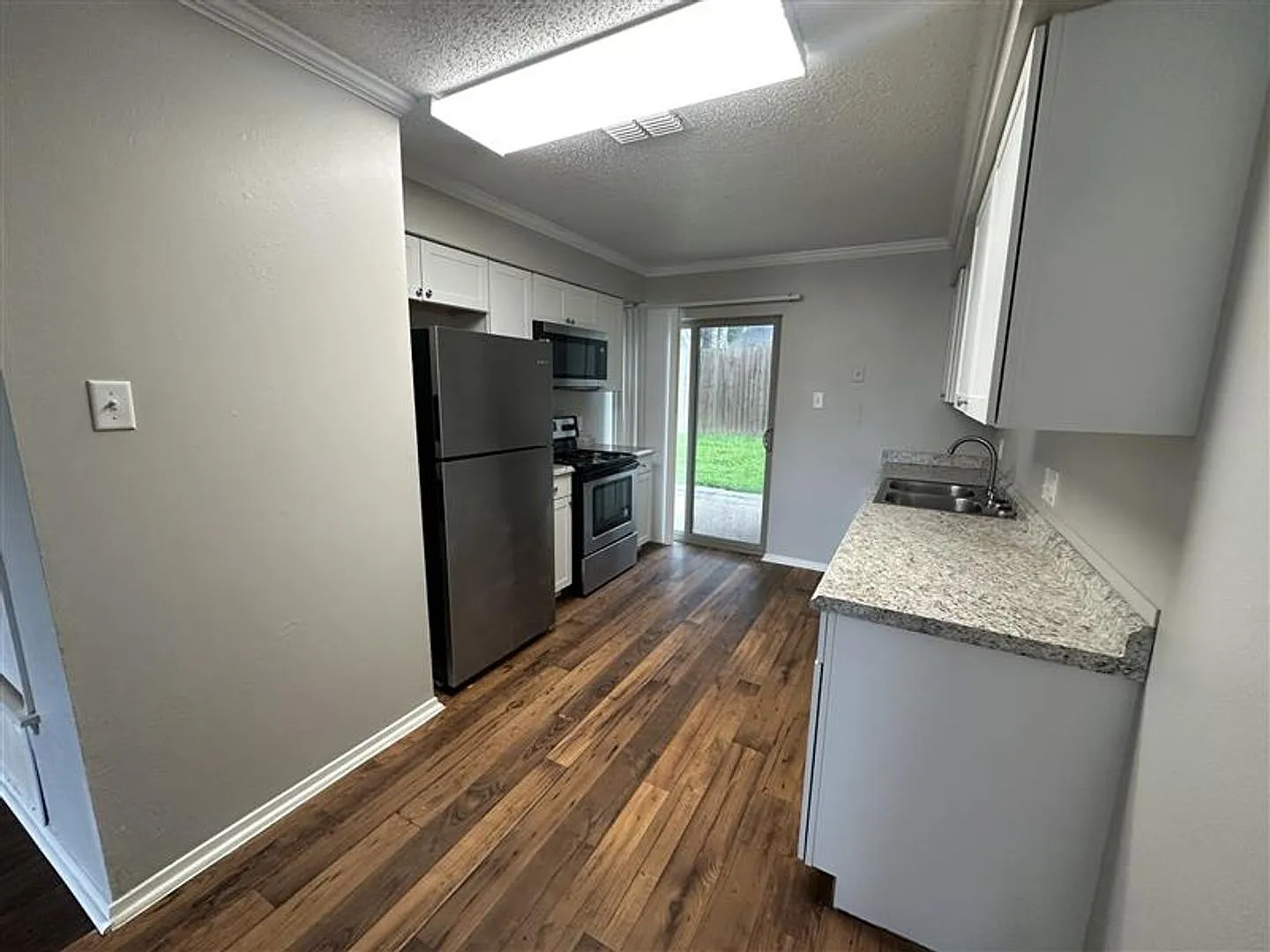8320 Cambridge Rd #M11 — Photo 4