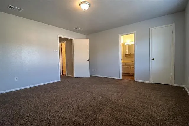 5725 Townhouse Ln — Photo 17