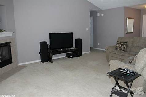 3rd image of 5516 Cordova Ln