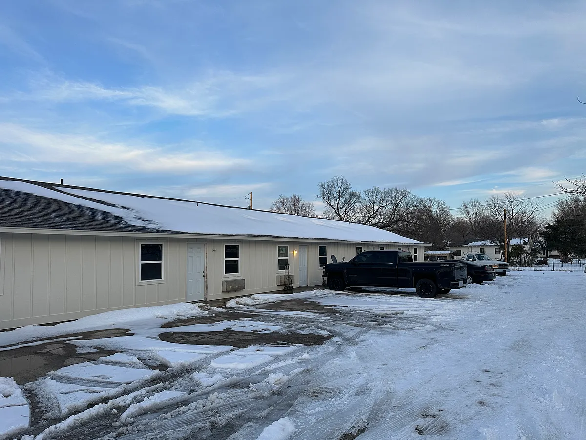 Building Photo - 500 S Hickory St #2