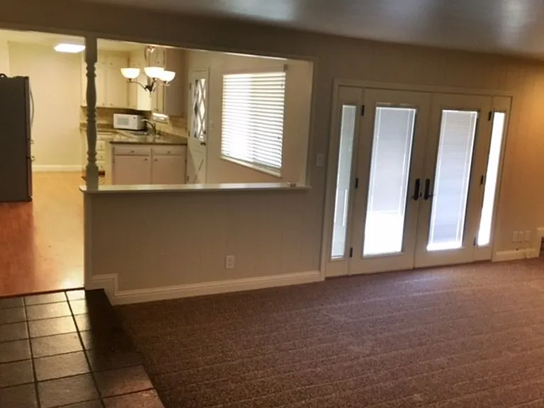 1657 W Ellery Way — Photo 9