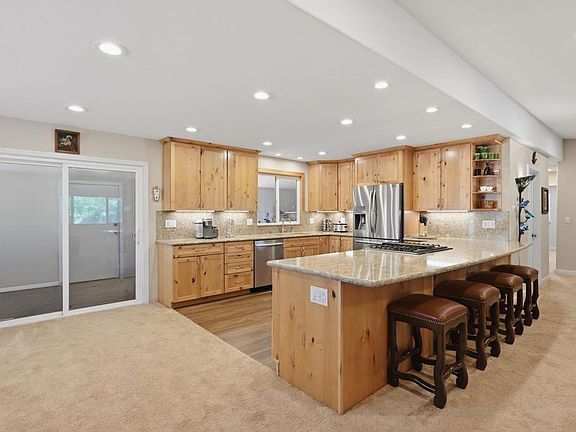 4th image of 25475 Potrero Valley Rd