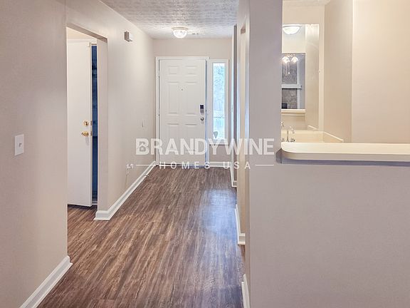 2nd image of 2900 Rosecommons Dr