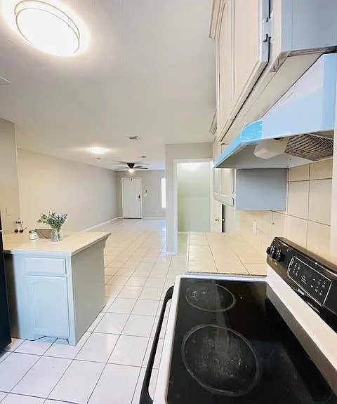 Moorefield Apartments — Photo 4
