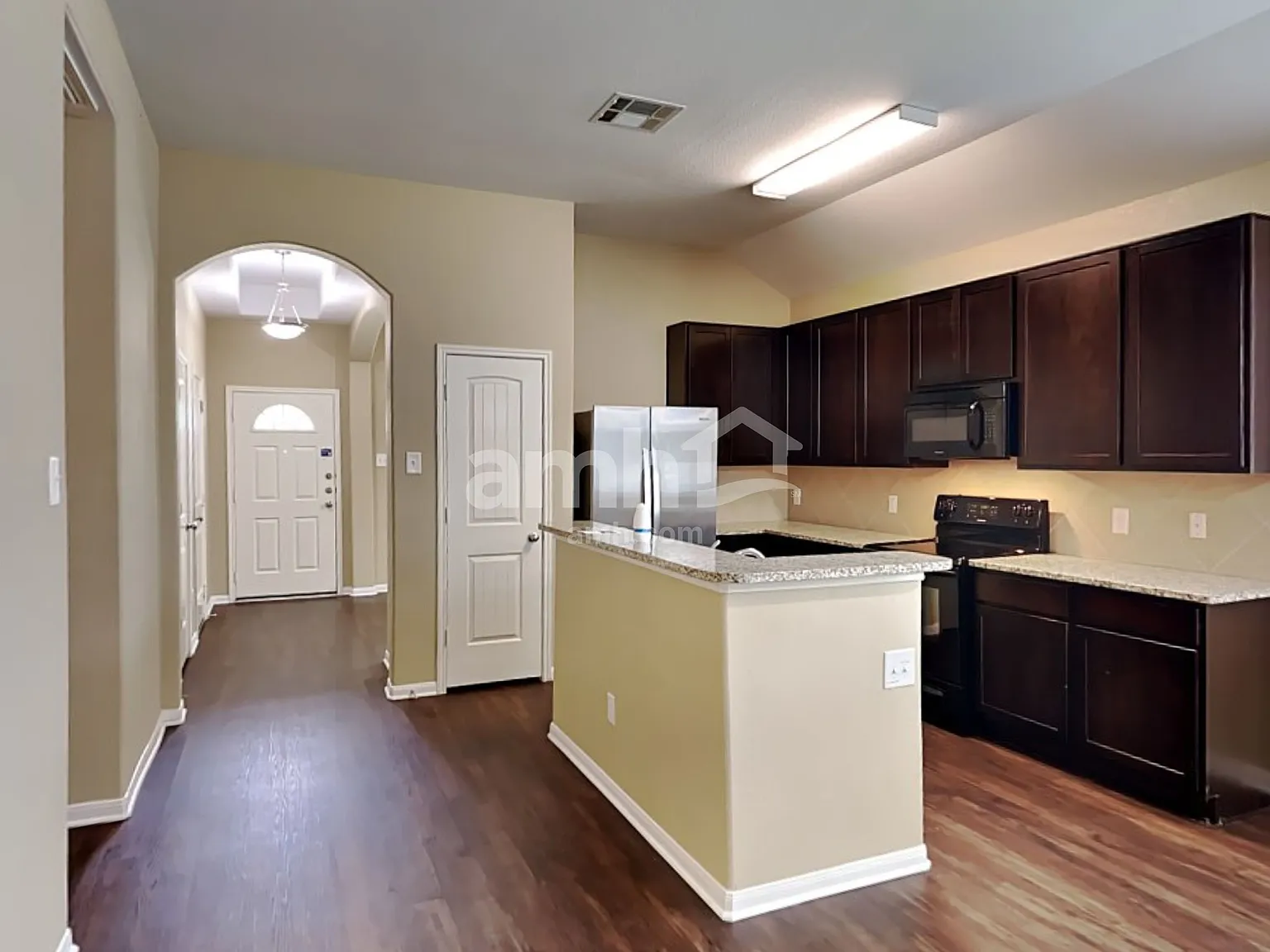 3 bed, 2.0 bath, 1520 sqft, $1,705 — Photo 3