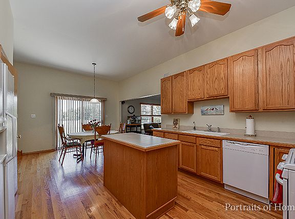 4th image of 2757 Molly Ct