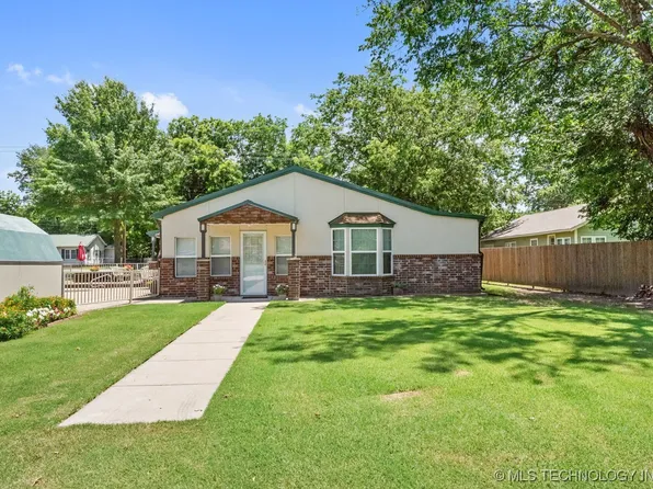 528 S Guthrie Ave, Coweta, OK 74429