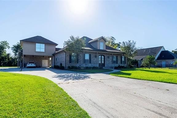 2nd image of 210 Josie Ct